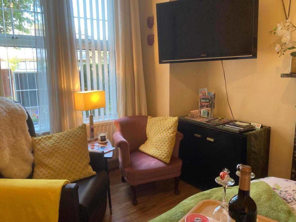 Mountroyal Victorian Studio Self Catering Apartment 3 بلفاست المظهر الخارجي الصورة